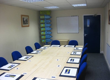  Meeting room hire in Blackpool, Squires Gate Lane, 75 m² - MatchOffice.co.uk