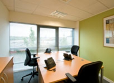 Meeting room in Cannock, Watling Court, 30 m² - MatchOffice.co.uk