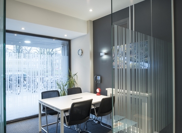 80 m² Convention center in Cambridgeshire, Wellington House (CB1 1BH) - 4 | MatchOffice.com