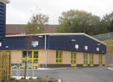  Meeting room for rent in Caerphilly, Western Industrial Estate, 71 m² - MatchOffice.co.uk