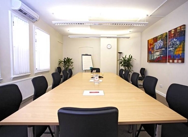  Meeting room hire in Birmingham Centre, 45 Newhall Street, 16 m² - MatchOffice.co.uk