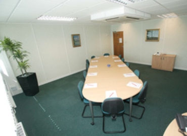 38 m² Meeting room in Altrincham, Stamford New Road (WA14 1EP) - 1 | MatchOffice.com