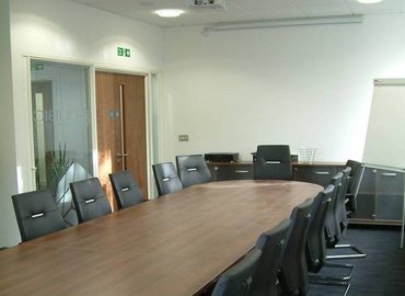 Choose a 20 m² Conference space in Leeds City Centre, 553 Stanningley Road (LS13 4EN) - 2 | MatchOffice.com
