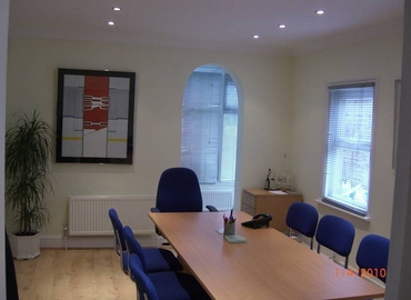Meeting room in North London, Daws House, 40 m² - MatchOffice.co.uk