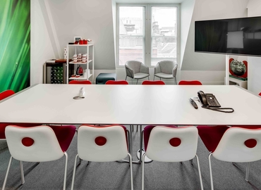  Meeting room hire in Central London, 57 Rathbone Place, 20 m² - MatchOffice.co.uk