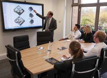 Meeting room in Leeds City Centre, Park Square West, 30 m² - MatchOffice.co.uk