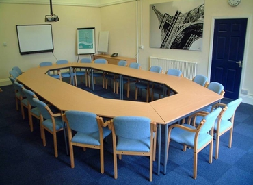 Choose a 14 m² Conference hall in Derbyshire, Uttoxeter New Road (DE22 3WZ) - 3 | MatchOffice