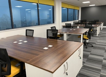 Business center Lakeside House, 9 The Lakes, Northampton NN4 7HD Northampton