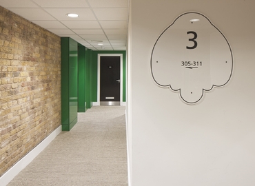 Meeting room in The City of London, Brune Sreet, 120 m² - MatchOffice.co.uk