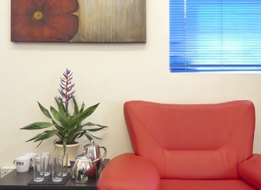  Business center  in North London, Grove Business Centre. 560-568 High Road, 120 m² - MatchOffice.co.uk