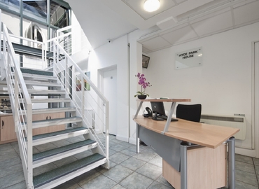 Business Centre in South London, Hyde Park House Business Centre, 80 m² - MatchOffice.co.uk