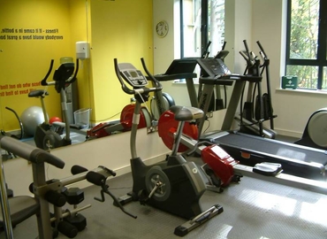 Business center 553 Stanningley Road LS13 4EN Leeds City Centre