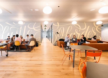 Business Centre in The City of London, Aldgate Tower, 50 m² - MatchOffice.co.uk