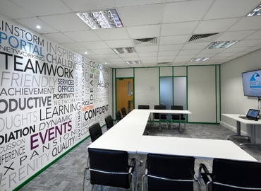  Meeting room hire in Ellesmere Port, North Road, 12 m² - MatchOffice.co.uk