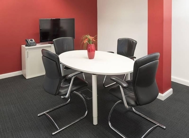  Work space in Reading, 1210 Arlington Business Park, 20 m² - MatchOffice.co.uk