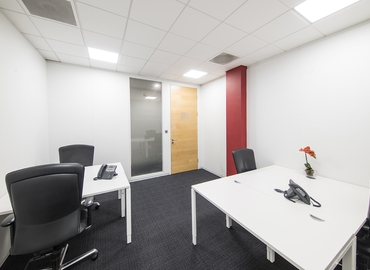 25 m² Coworking space in Reading, 200 Brook Drive (RG2 6UB) - 2 | MatchOffice.com