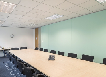  Coworking space in Bristol, 2430 / 2440 The Quadrant, 50 m² - MatchOffice.co.uk