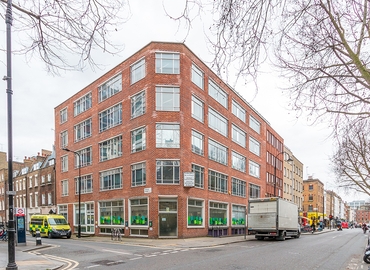 30 m² Shared office  in City of London, 48 Charlotte Street (W1T 2NS) - 2 | MatchOffice.com
