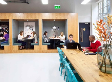 250 m² Coworking  in City of London, 77 Fulham Palace Road (W6 8JA) - 3 | MatchOffice
