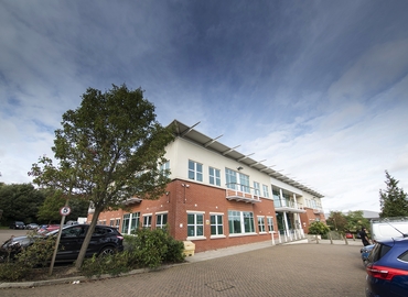 10 m² Shared workspace  in Luton, 960 Capability Green (LU1 3PE) - 13 | MatchOffice