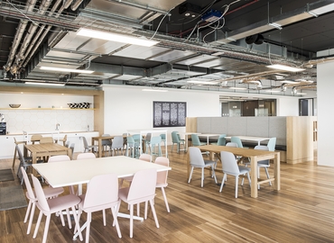 100 m² Coworking  in City of London, First Central 200 (NW10 7FQ) - 0 | MatchOffice.com