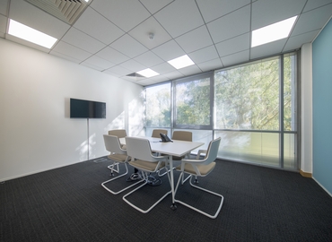 Coworking Fairbourne Drive, Atterbury Lakes MK10 9RG Milton Keynes