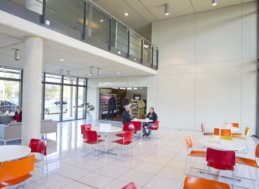 250 m² Shared workspace  in Luton, Great Marlings Innovation Centre and Business Base (LU2 8DL) - 0 | MatchOffice.com