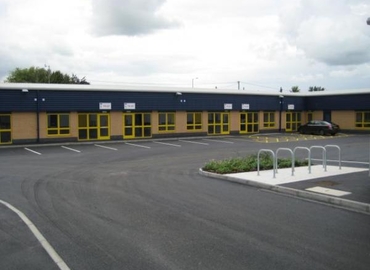 45 m² Shared workspace  in Melksham, Hampton Park West (SN12 6LH) - 1 | MatchOffice