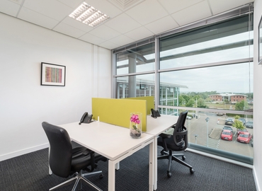  Work space in Chester, Herons  Way, 30 m² - MatchOffice.co.uk