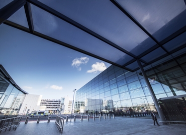 100 m² Business center in West London, South Wing (TW6 1BB) - 0 | MatchOffice.com