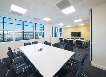 35 m² Convention center in Hounslow, South Wing (TW6 1BB) - 1 | MatchOffice.com