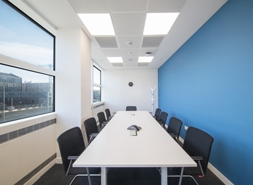  Meeting room hire in West London, South Wing, 35 m² - MatchOffice.co.uk
