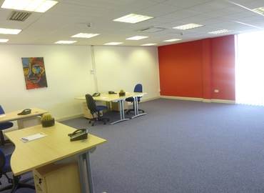 139 m² Coworking space  in Wakefield, Monckton Road (WF2 7AS) - 3 | MatchOffice.com