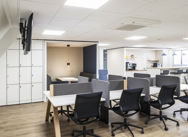 50 m² Coworking  in Wiltshire, Queen Street (SP1 1EY) - 2 | MatchOffice