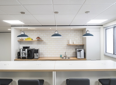 50 m² Shared office  in Wiltshire, Queen Street (SP1 1EY) - 5 | MatchOffice