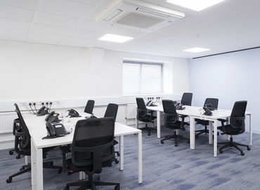 Coworking in Wiltshire, Queen Street, 50 m² - MatchOffice.co.uk