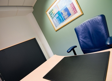 50 m² Shared office  in West Sussex, South Terminal Arrivals (RH6 0NP) - 5 | MatchOffice