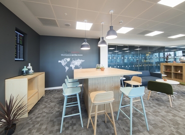 Coworking in West London, South Wing, 100 m² - MatchOffice.co.uk