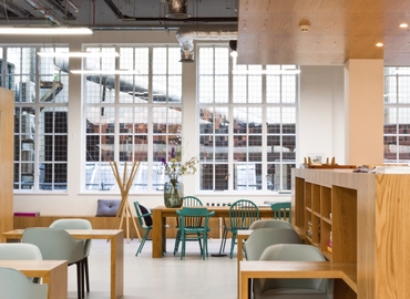 100 m² Co-working  in City of London, Winsley Street 4 (W1W 8HF) - 0 | MatchOffice.com