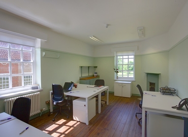 Business centre  in Cambridgeshire, Royston Road, 20 m² - MatchOffice.co.uk