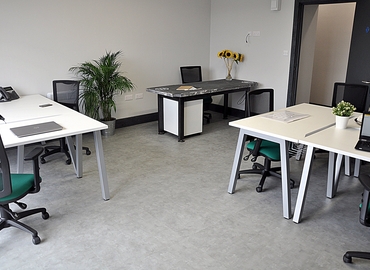  Work space in Cardiff, Wellington Street, 400 m² - MatchOffice.co.uk