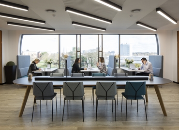  Business center  in Hertfordshire, London Road, 79 m² - MatchOffice.co.uk