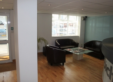  Work space in West London, 5 Wadsworth Road, 50 m² - MatchOffice.co.uk