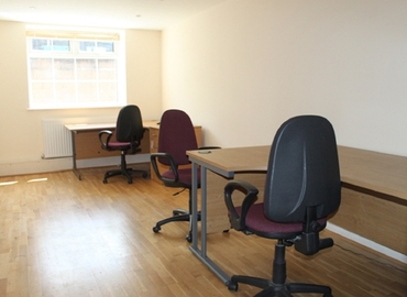  Work space in West London, 5 Wadsworth Road, 50 m² - MatchOffice.co.uk