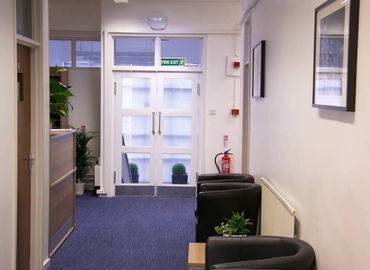  Work space in South London, 15 Falcon Road, 250 m² - MatchOffice.co.uk