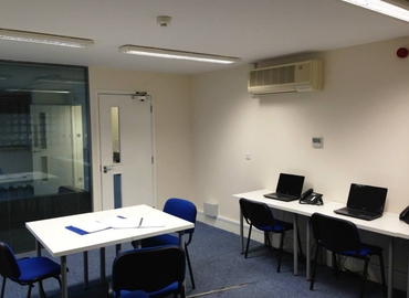 35 m² Coworking space  in West London, 10 Warple Mews (W3 0RF) - 1 | MatchOffice