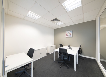  Work space in Manchester, 1 Lowry Plaza, 55 m² - MatchOffice.co.uk