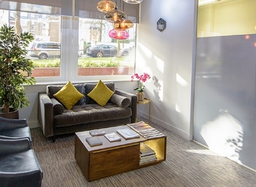  Meeting room for rent in The City of London, 51 Holland Street, 50 m² - MatchOffice.co.uk