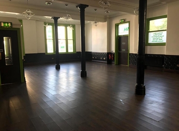  Business center  in West Yorkshire, Manor Row 29, 185 m² - MatchOffice.co.uk