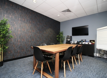 Business center Smeaton Close 7 HP19 8HL Aylesbury